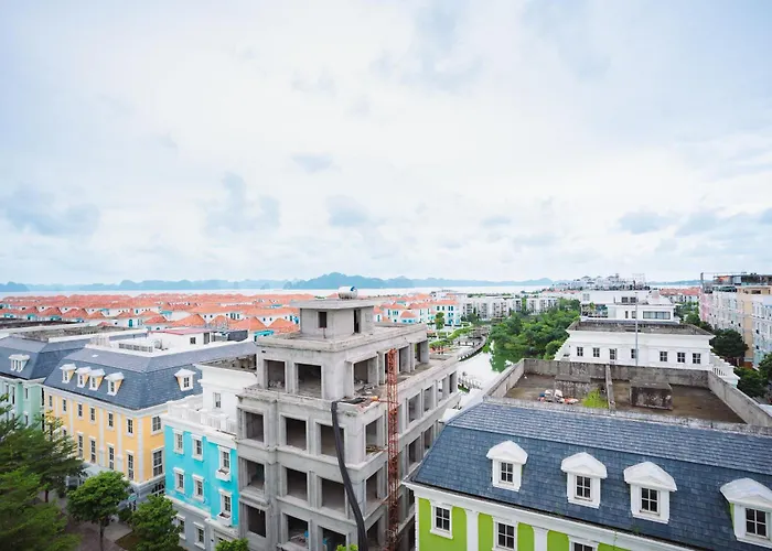 Crystal - 3 Loc Vung Street Apartment Ha Long