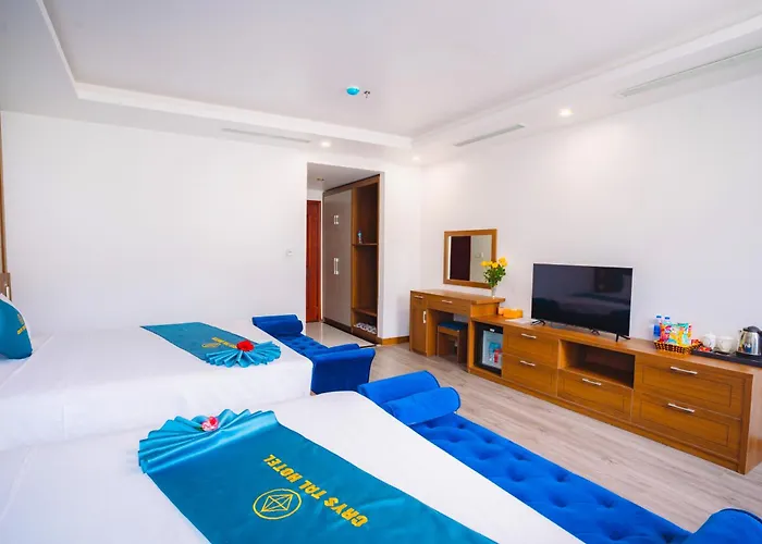 Crystal - 3 Loc Vung Street *