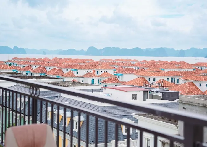 Crystal - 3 Loc Vung Street * Ha Long