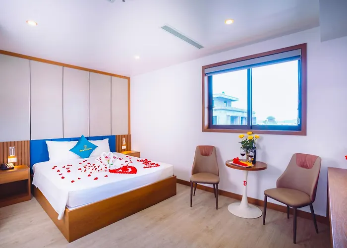 Crystal - 3 Loc Vung Street